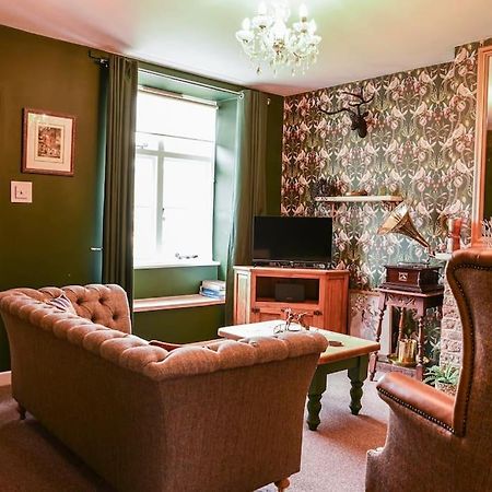 Witty Fox Cottage - 2 Bedrooms Брутън Екстериор снимка